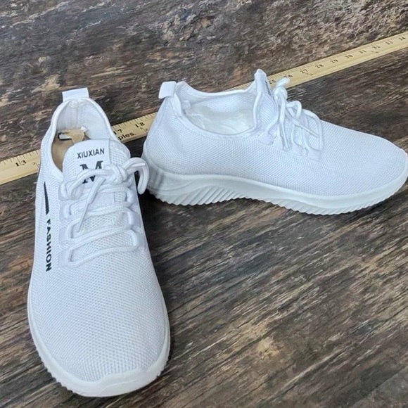Xiuxian White and Black Athletic Shoes Women’s 36 - Picture 8 of 8